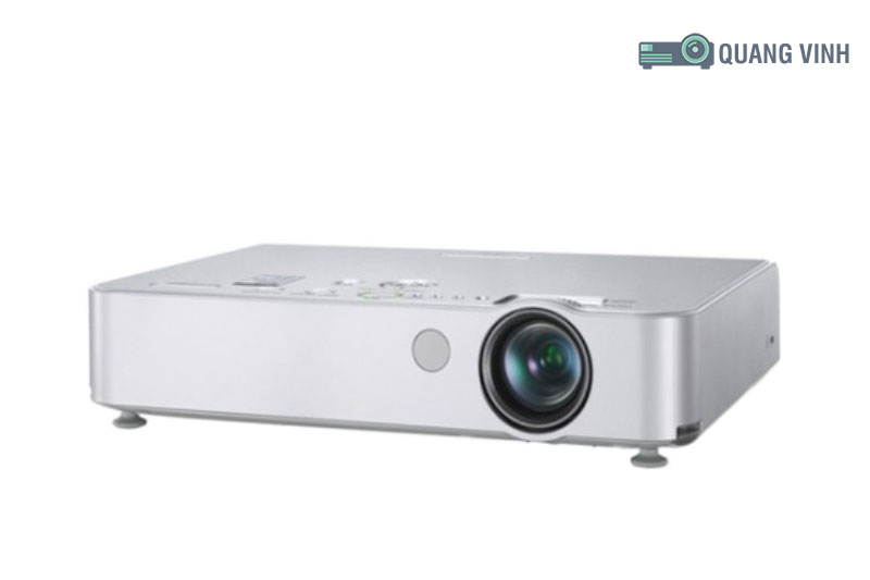 Máy chiếu Panasonic PT-LB51NT cũ giá rẻ đa năng nhỏ gọn
